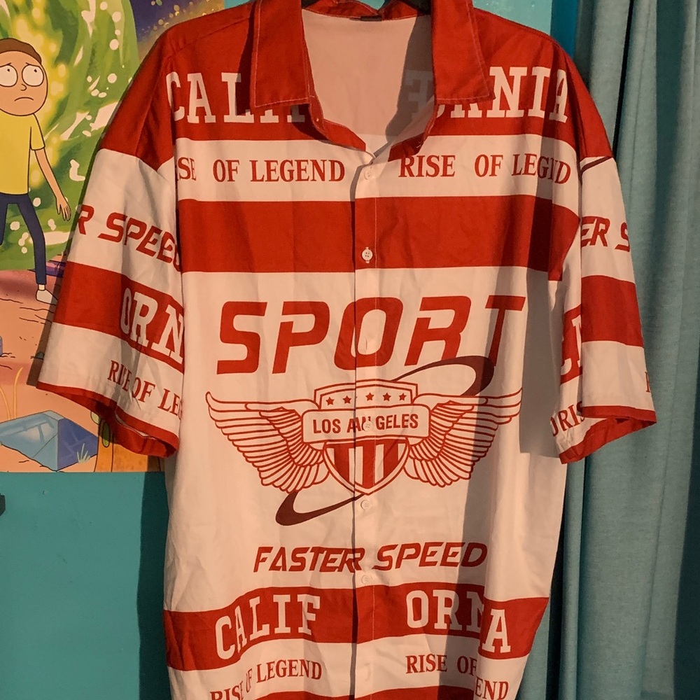 SHEIN Red and White Graphic Men's Shirt